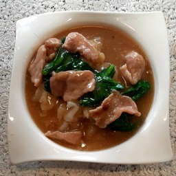 [อร่อยซ่ากับโค้ก] ราดหน้าหมูหมักนุ่ม +  โค้ก ออริจินัล (กระป๋อง) + สไปรท์ ออริจินัล (กระป๋อง)