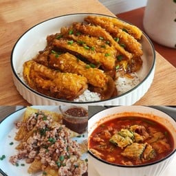 [เซตสุดฮิต] คัตสึด้ง มังสวิรัติ + เกี๊ยวกรอบหมูสับ ต้มยำแห้ง มังสวิรัติ + แกงส้มผักรวม ไข่ชะอม มังสวิรัติ