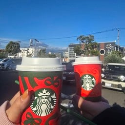 Starbucks Fuji Takashima
