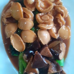 เป๋าฮื้อเจี๋ยนคะน้า