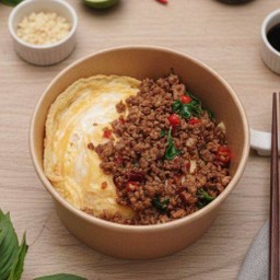 ข้าวกะเพราคั่วพริกเกลือไก่สับ(ไม่รวมไข่)