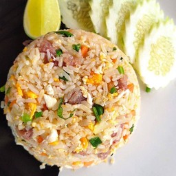ข้าวผัดแหนม Fried rice with fermented pork sausage