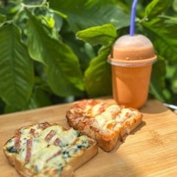 ปังอบผักขมแฮม