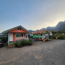 บ้านพอเพียง โฮมสเตย์ ทองผาภูมิ