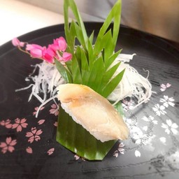 ข้าวปั้นหน้าซาบะดอง