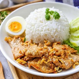 ข้าวไก่ทอดกระเทียม