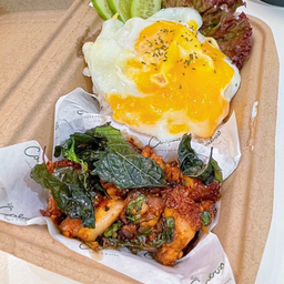 ข้าวกะเพราอกไก่