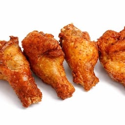 ปีกไก่สูตรสไปซี่ 4 ชิ้น