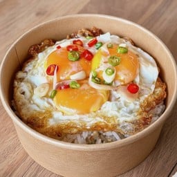 ไข่ดาวราดพริกน้ำปลา
