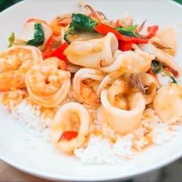 ร้านอาหารตามสั่ง แกงชุด