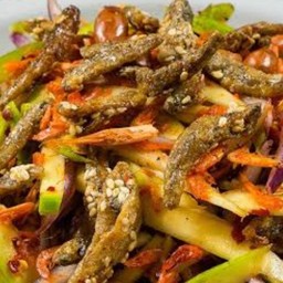 ตำมะม่วงปลากรอบ