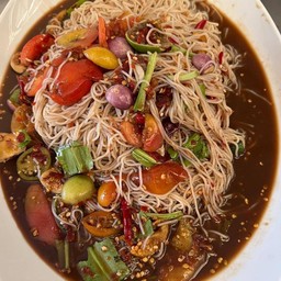 ข้าวซั่วขนมจีน