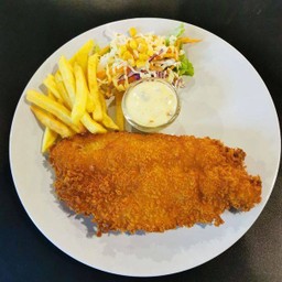 สเต็กปลาดอลลี่ทอด จัมโบ้ อิ่ทจุก Fried Dolly Fish Steak