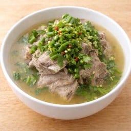 เล้งแซ่บ&ผักสลัดสด ตลาดนาดี้ มาร์เก็ต