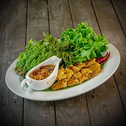 ปลาดุกย่างสะเดา-น้ำปลาหวาน
