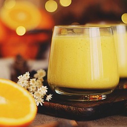 น้ำส้มปั่นผลไม้