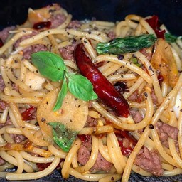 [อร่อยซ่ากับโค้ก] Drunken Spaghetti Meat สปาเก็ตตี้ขี้เมาเนื้อ +  โค้ก ไม่มีน้ำตาล (ขวด)