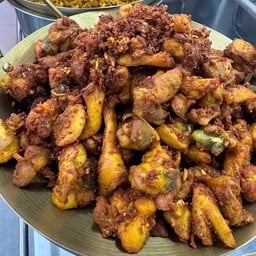 ไก่ทอดขมิ้น