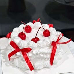 เค้กวนิลา วินเทจ (เชอรี่) 0.5ปอนด์