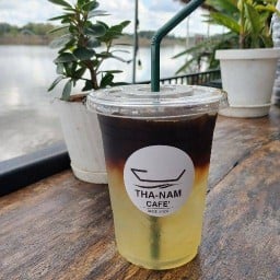 ท่าน้ำ คาเฟ่