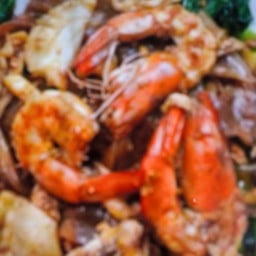 ศูนย์รวมผัดกะเพรา.  (เจ้นัสเจ้าเก่า)