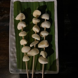 กระเทียม