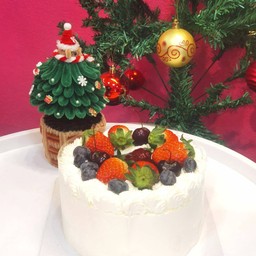 เค้กครีมสดสตอเบอรี่ขนาด  1 ปอนด์