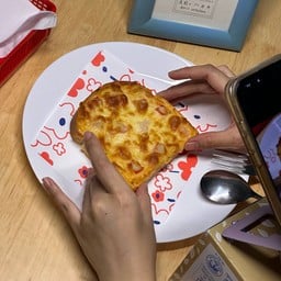 อันกา ขนมปังชีส & กาแฟ