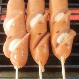 ไส้กรอกชีสจัมโบ้