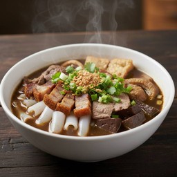 ก๋วยจั๊บน้ำข้นทุกอย่าง