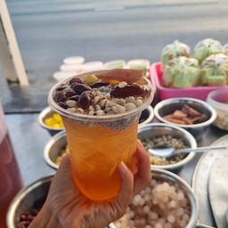 ร้านน้ำเต้าหู้ ปาท่องโก๋ สุเหร่าเขียว ตอนเย็น