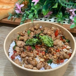 ข้าวกะเพราะ(อก)ไก่สับ