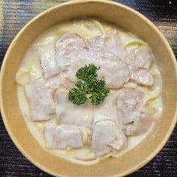 Cocktail spaghetti เลียบด่วนแดนเนรมิตร