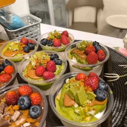 matcha Biscoff cream cake