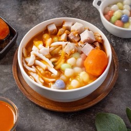 บัวลอยไข่เค็มชาไทย.