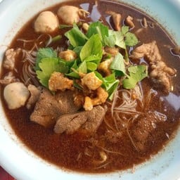 ก๋วยเตี๋ยวเรือเนื้อเปื่อย/สด