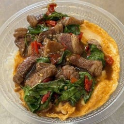 บ้านข้าวไข่ข้น  ส้มตำ ยำแซ่บ อ่าวอุดม