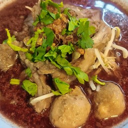 ก๋วยเตี๋ยวเนื้อตุ๋นรสเด็ด