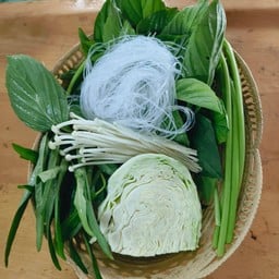 เเจ่วฮ้อนชาวเก้า หมู่บ้านอีสแลนด์ แอนด์เฮ้าส์  ดอนหัวฬ่อ