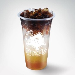 พีชยูซุโอเลี้ยงโซดา