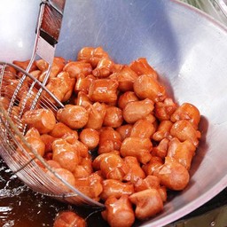 ฮอทดอกแดง ชุดกลาง