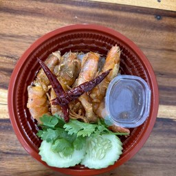ข้าวกุ้งทอดซอสมะขาม