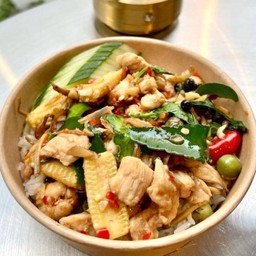 FC28 Spicy Stir-Fried Chicken on Rice (Drunken Style)