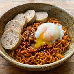 มาม่าเด็กหอ