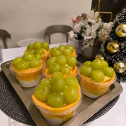 ครีมเค้กผลไม้สด มีเลม่อนเคิร์ดด้วย สดชื่นๆ