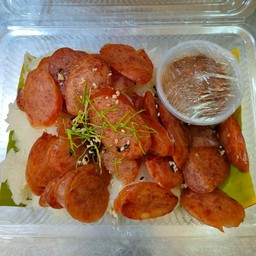 ข้าวเหนียวอบเตยหน้ากุนเชียงเตาถ่าน