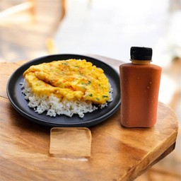 ข้าวไข่เจียวทรงเครื่อง+น้ำ