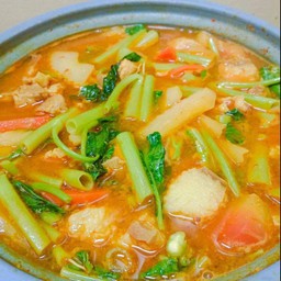 แกงส้มหมูสามชั้น