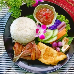 ชุดข้าวไข่เจียว ปลาเค็ม+ชุดน้ำพริกผักสด+แกง1อย่าง