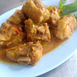 ข้าวผัดเผ็ดซี่โครงหมู+หมูหวาน+เป๊ปซี่ 340 มล